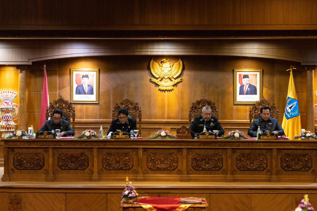 Bupati Giri Prasta Hadiri Penutupan Masa Sidang Kedua DPRD Tahun 2022, Apresiasi Kesungguhan dan Kerja Keras Dewan Badung